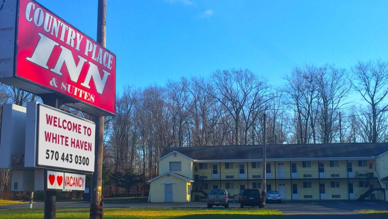 Country Place Inn And Suites White Haven Eksteriør bilde