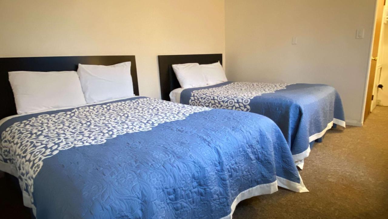 Country Place Inn And Suites White Haven Eksteriør bilde