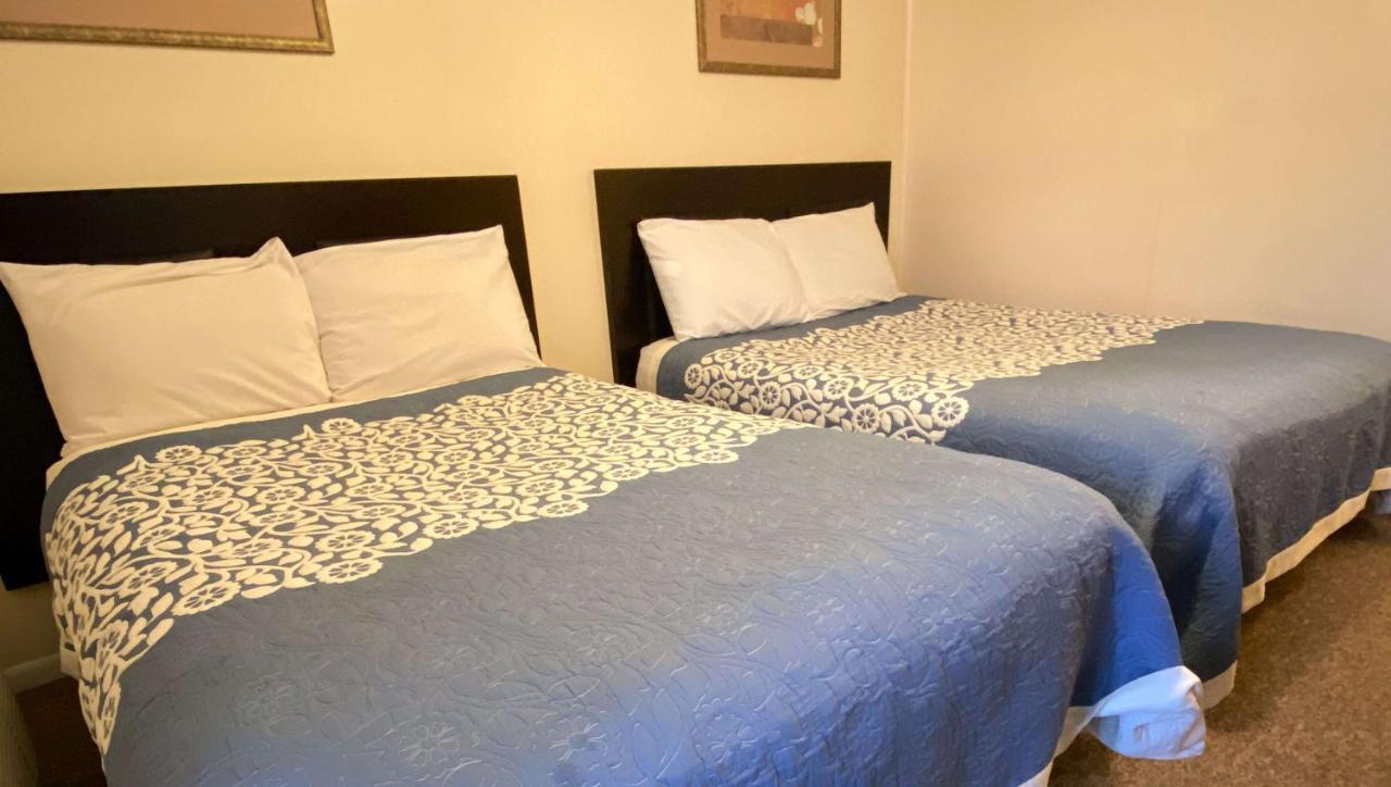 Country Place Inn And Suites White Haven Eksteriør bilde