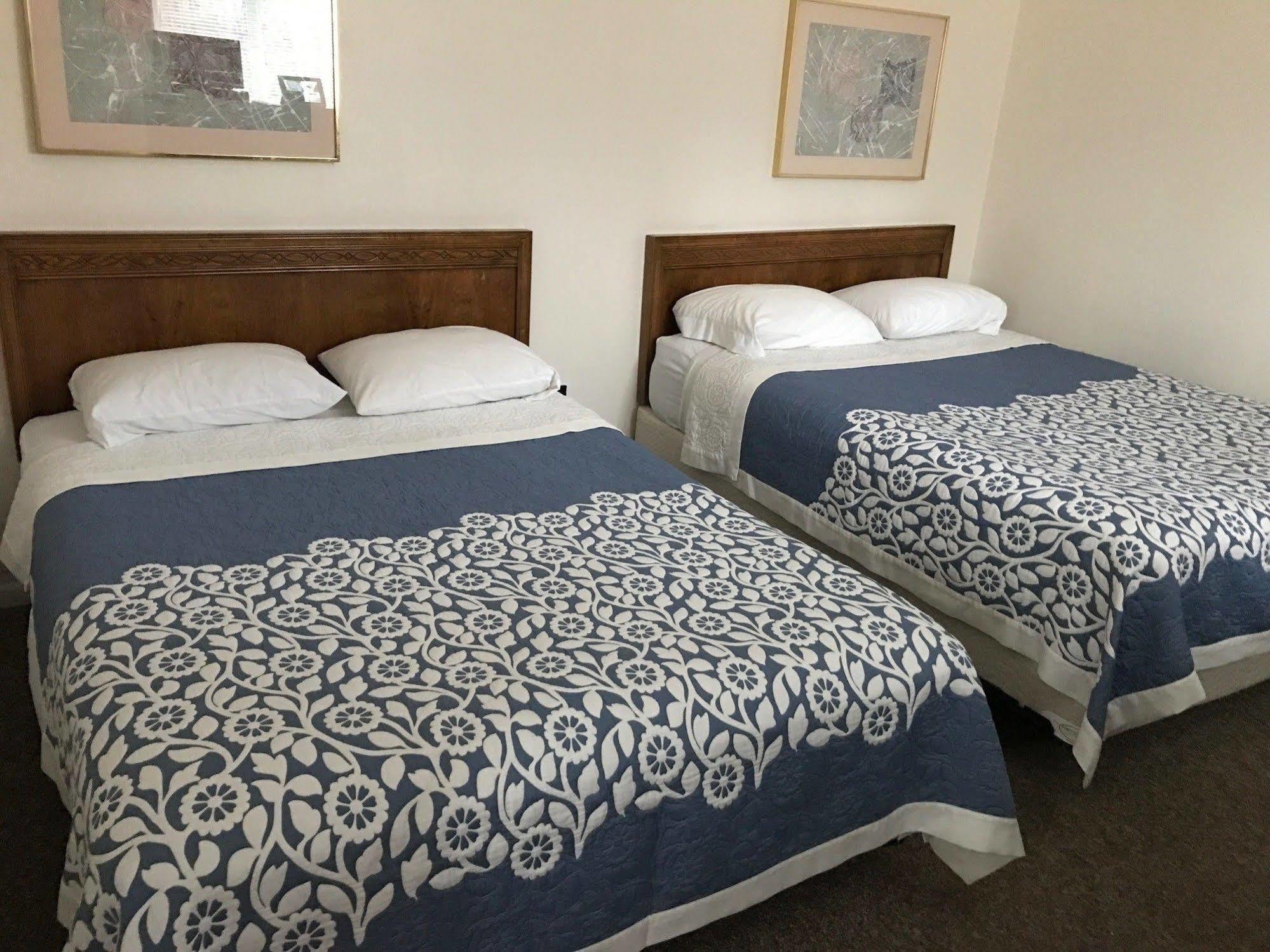 Country Place Inn And Suites White Haven Eksteriør bilde